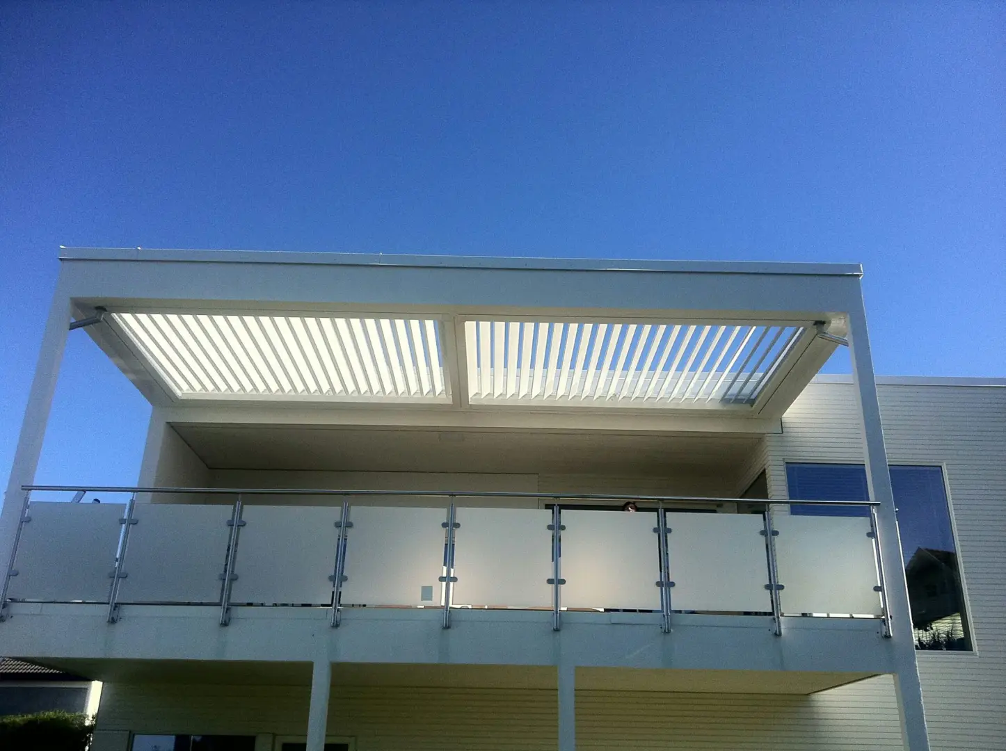 2000 Series Outdoor Shelter on a balcony in Norway